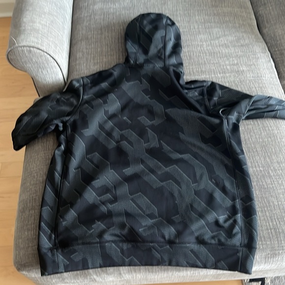 Men’s Nike Therma-Fit Hoodie - Picture 2 of 4